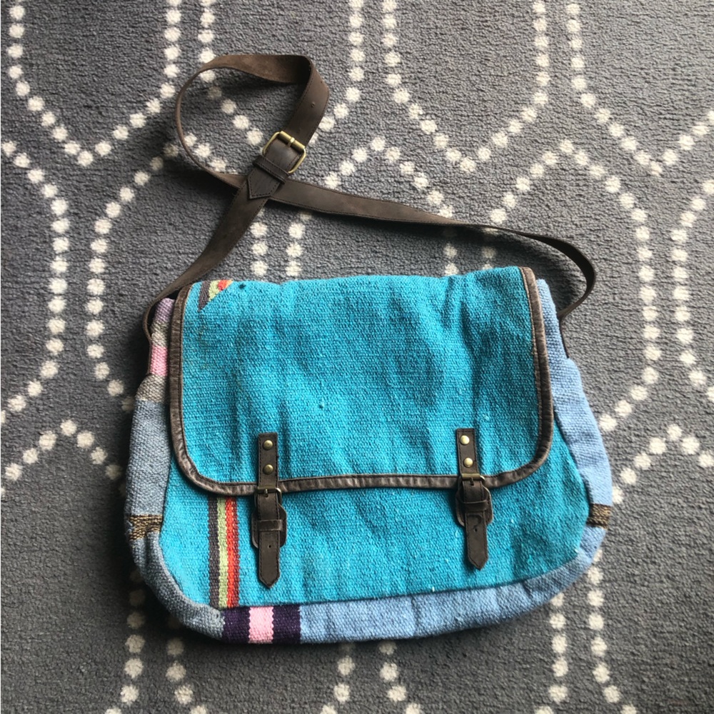 (Raj) Imported Aztec Boho Laptop Crossbody Bag